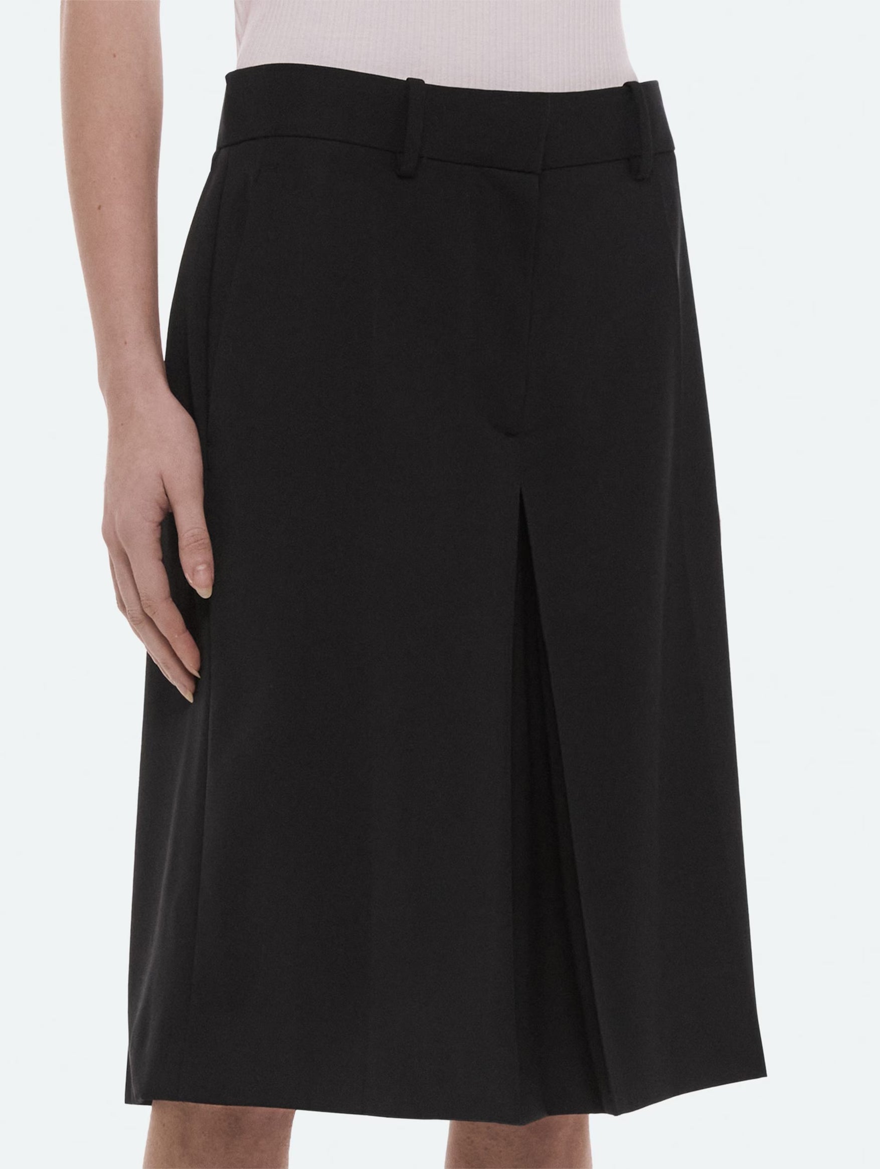 Wardrobe Midi Skort in Black