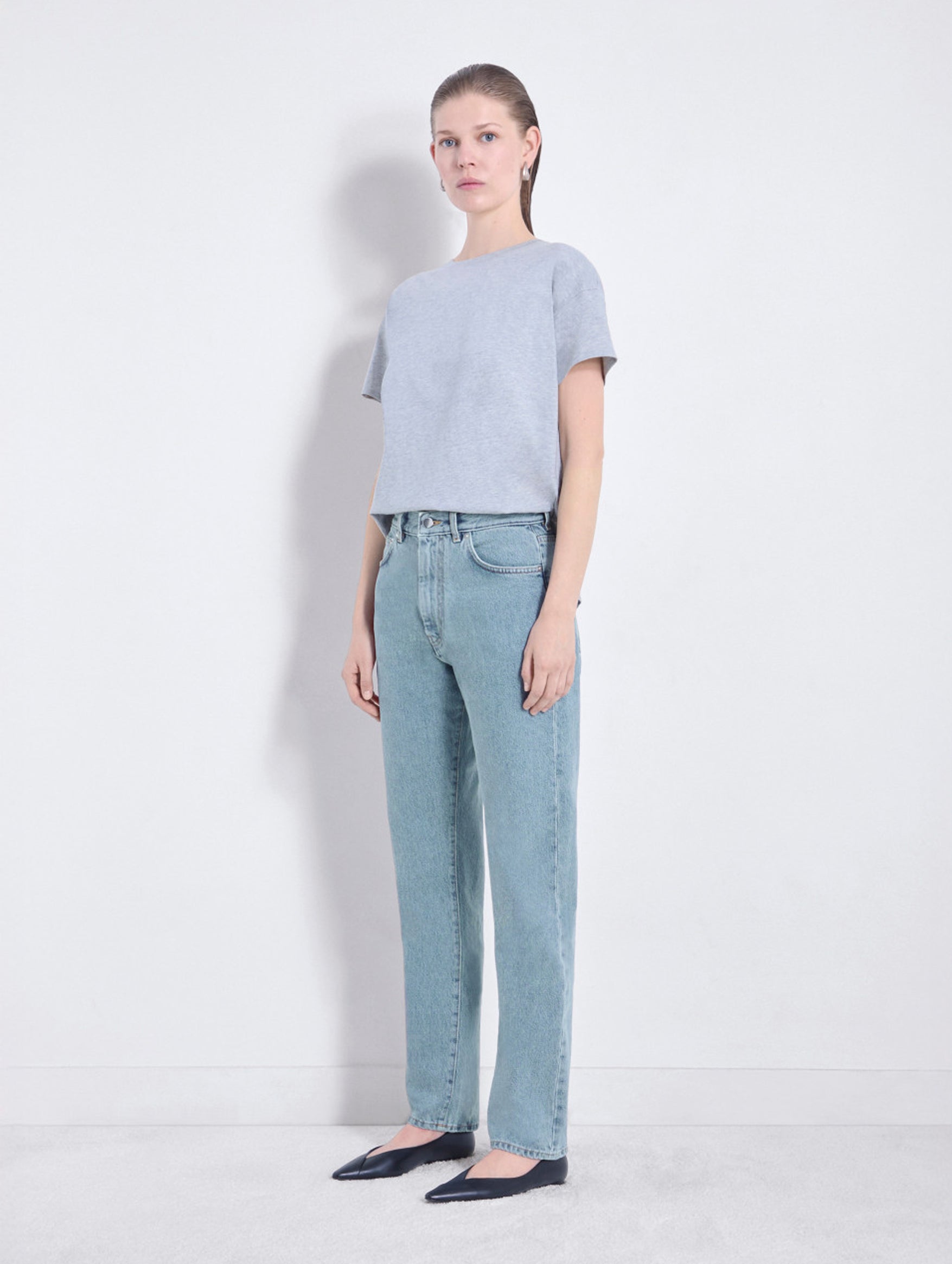 Wular Straight Denim Jeans in Light Blue