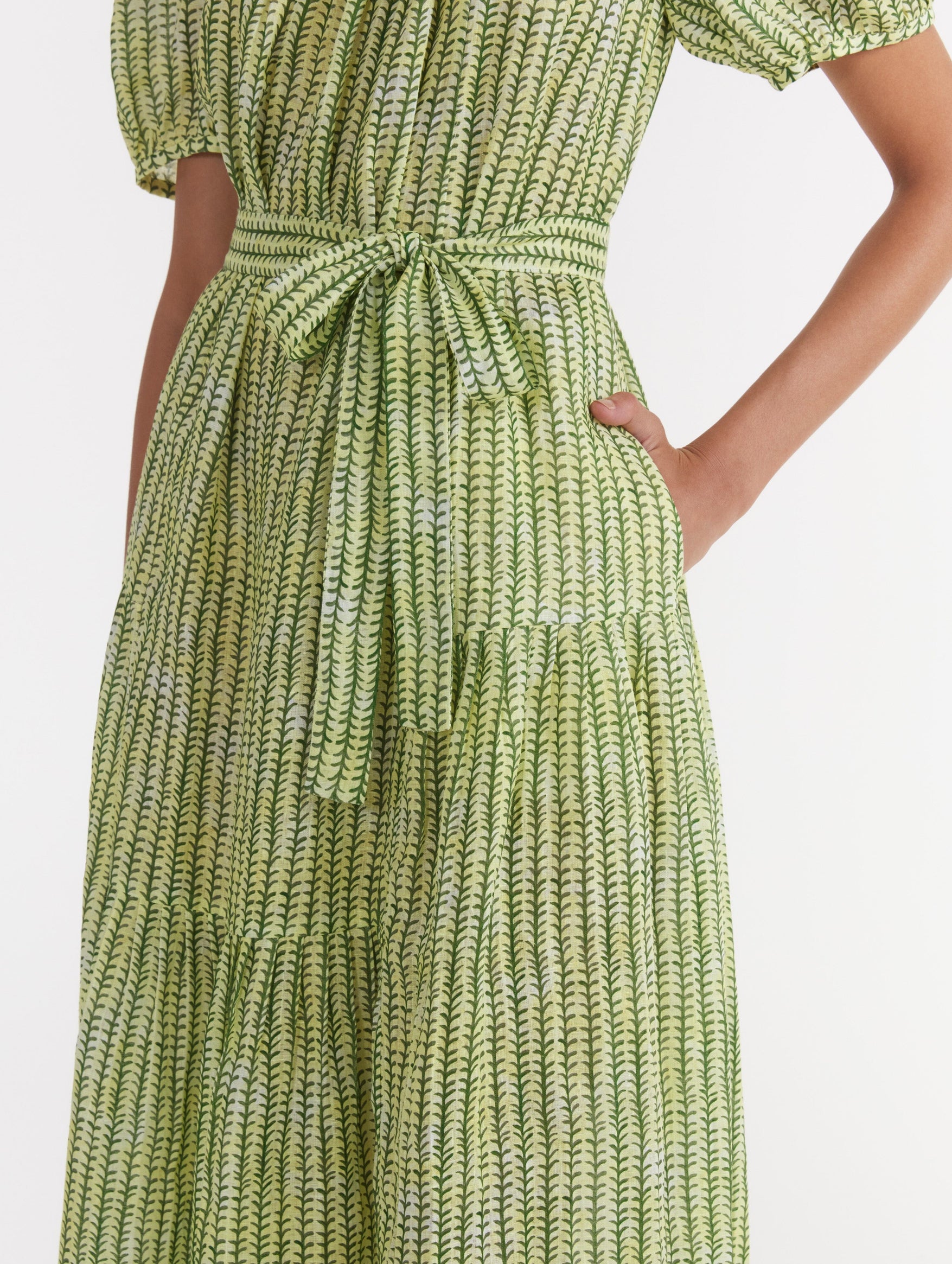 Yashi Linen Dress in Leafy Green Vines