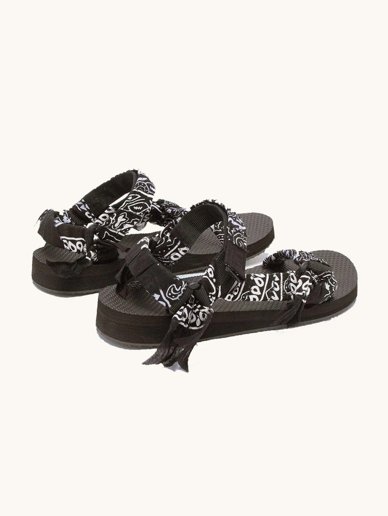 Trekky Sandal in Black Bandana