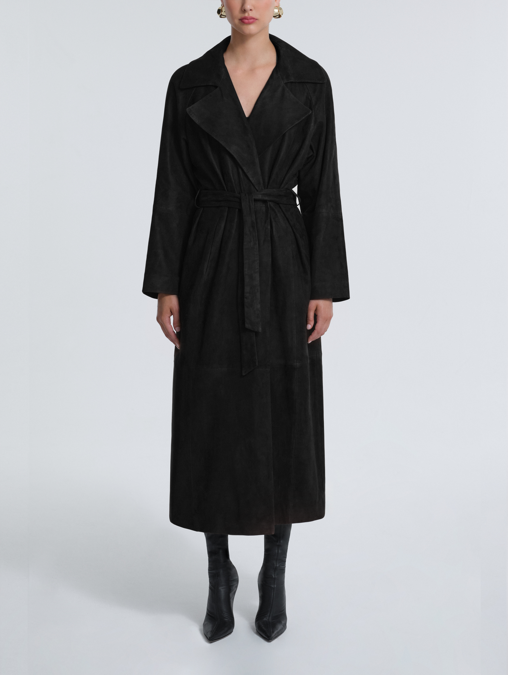 Briona Suede Coat in Black with Espresso Collar – Muse Boutique