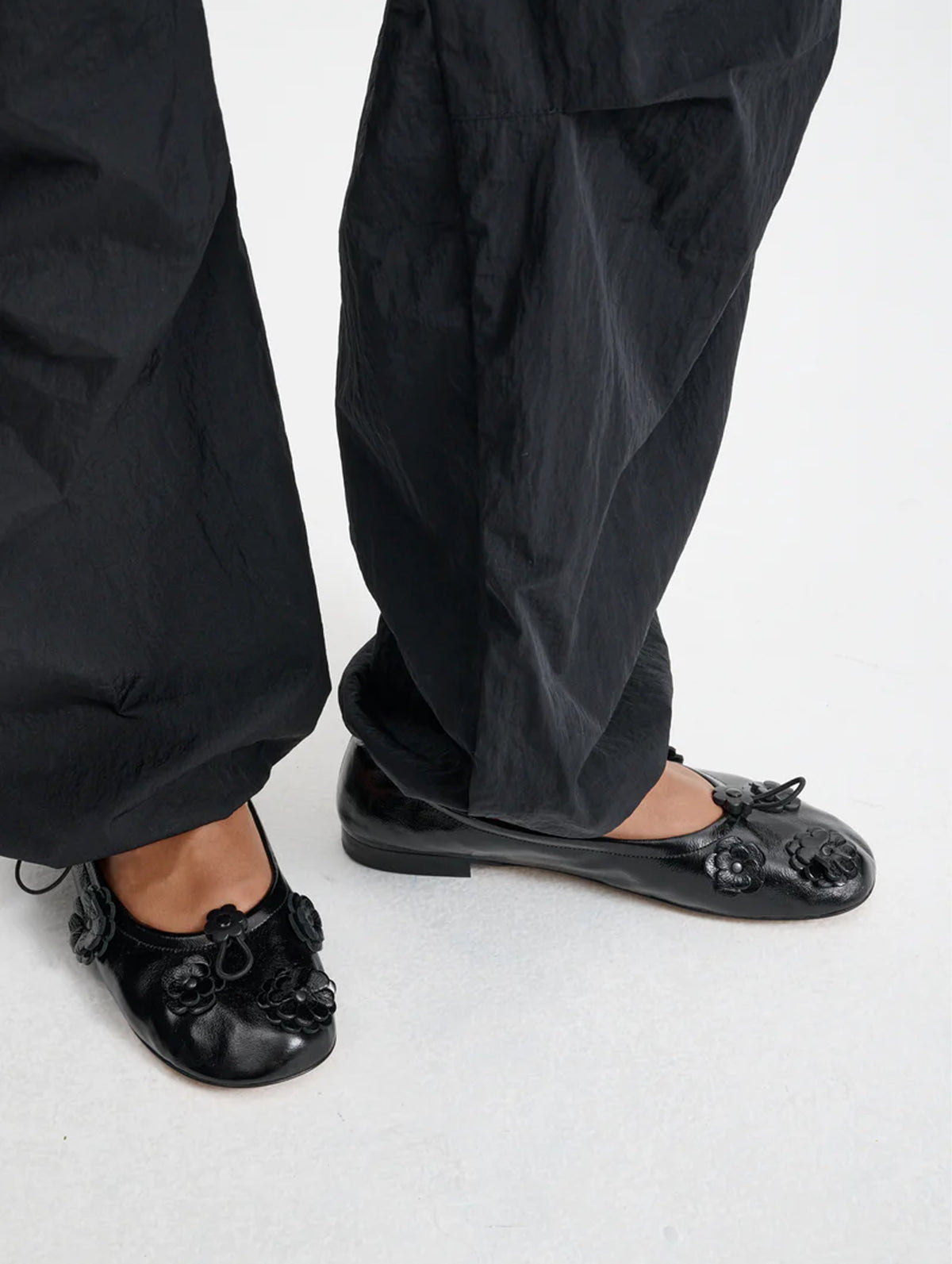 Brielle Flat in Black Leather