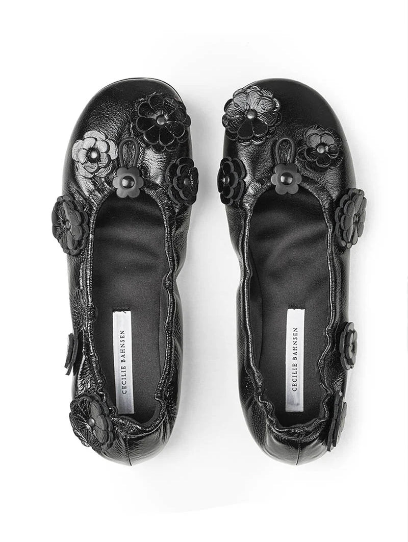 Brielle Flat in Black Leather