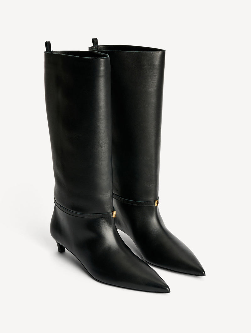 Ceras Knee-High Leather Boots in Black