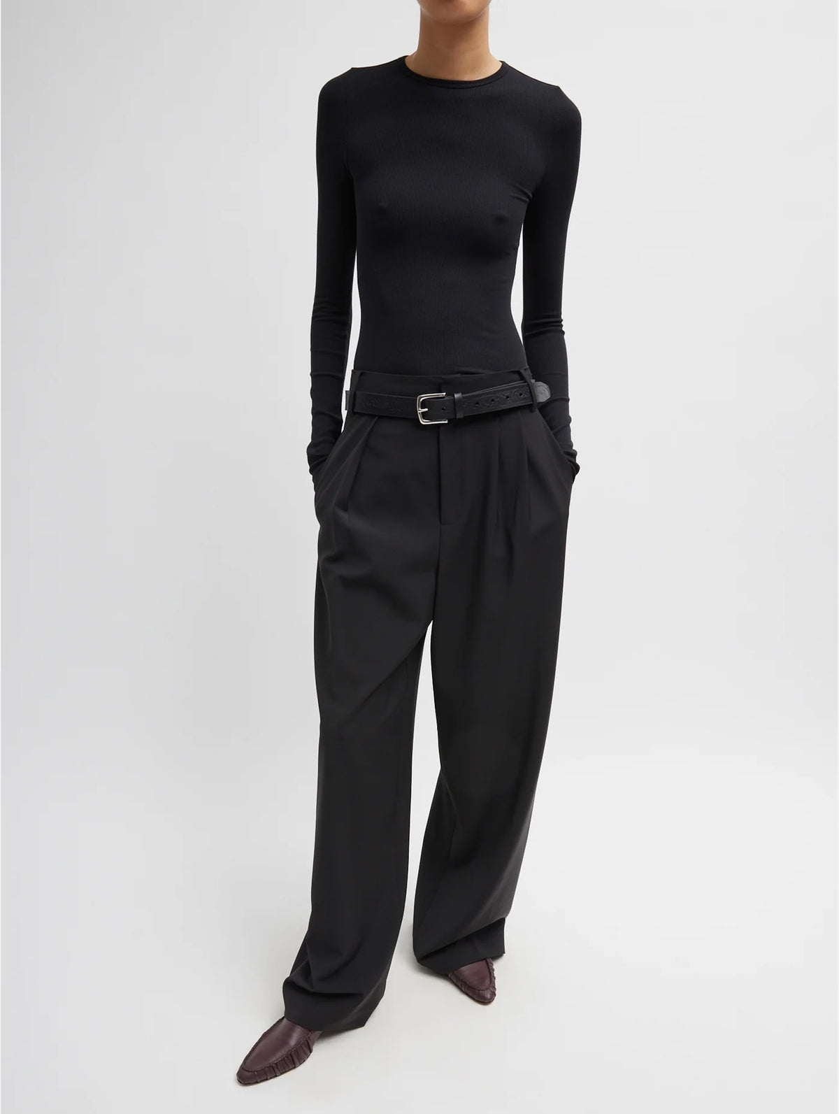 Circular Ribbed Crewneck Pullover in Black