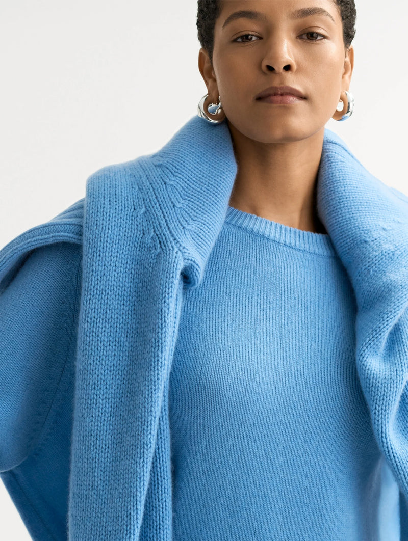 Boyfriend Cashmere Crewneck Sweater in Azure