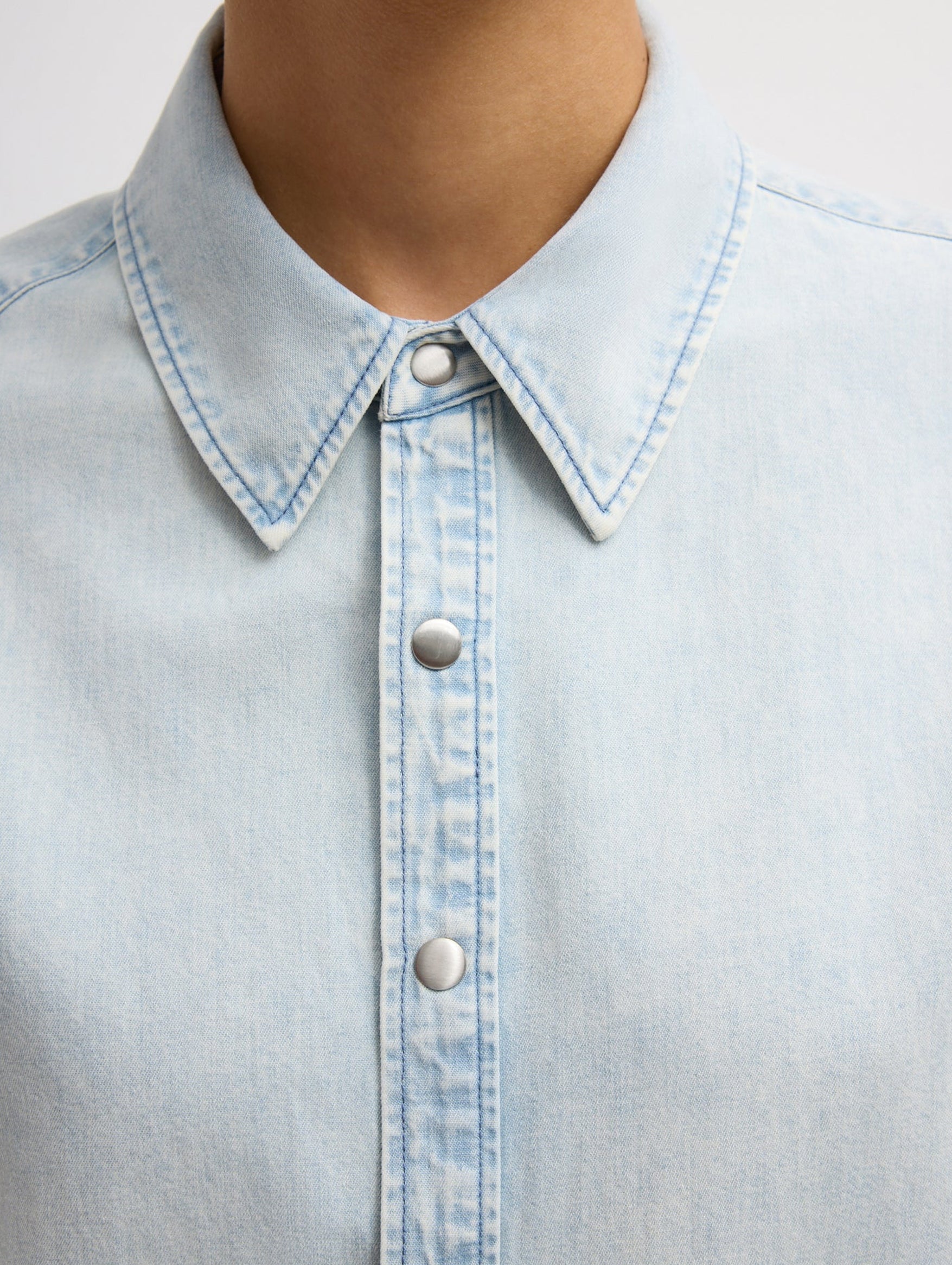 Charlie Men's Slim Denim Shirt in Bleached Denim