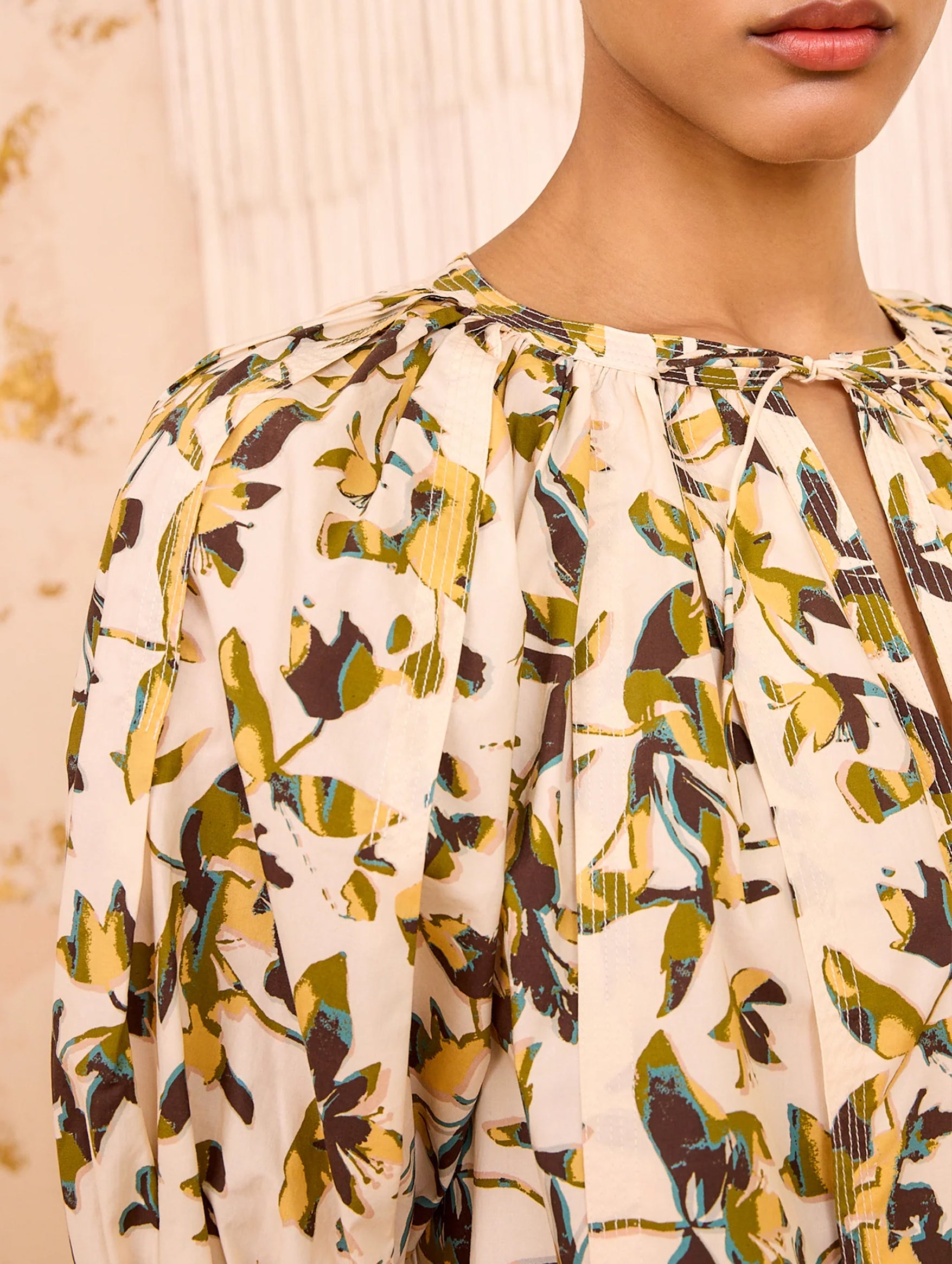 Loli Short Sleeve Blouse in Lucent