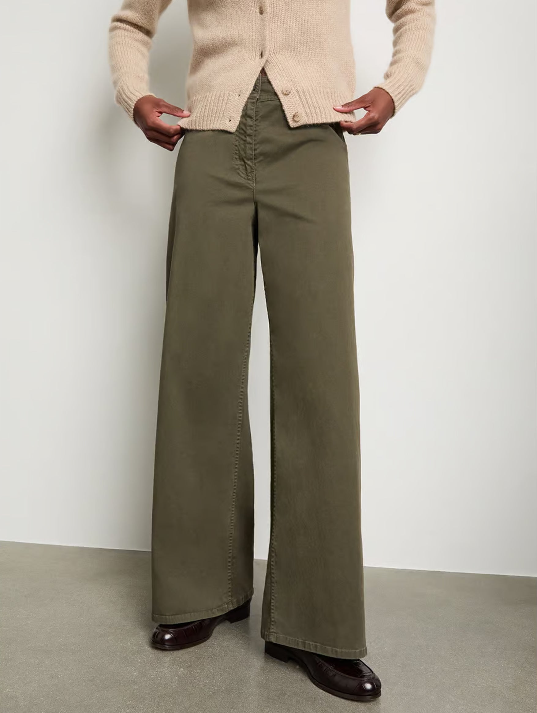 Megan Pant in Loden