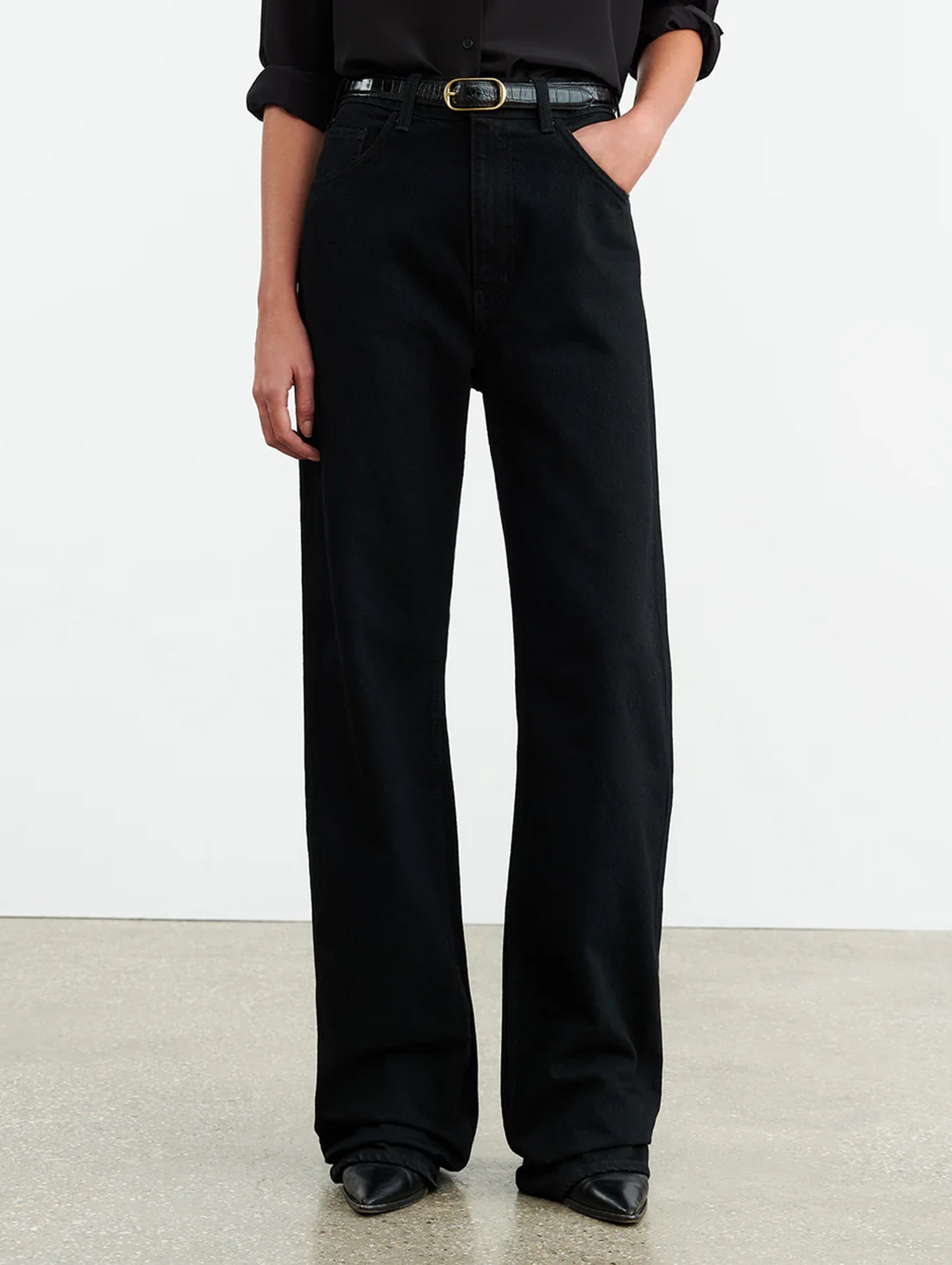 Mitchell Jean in Distressed Black