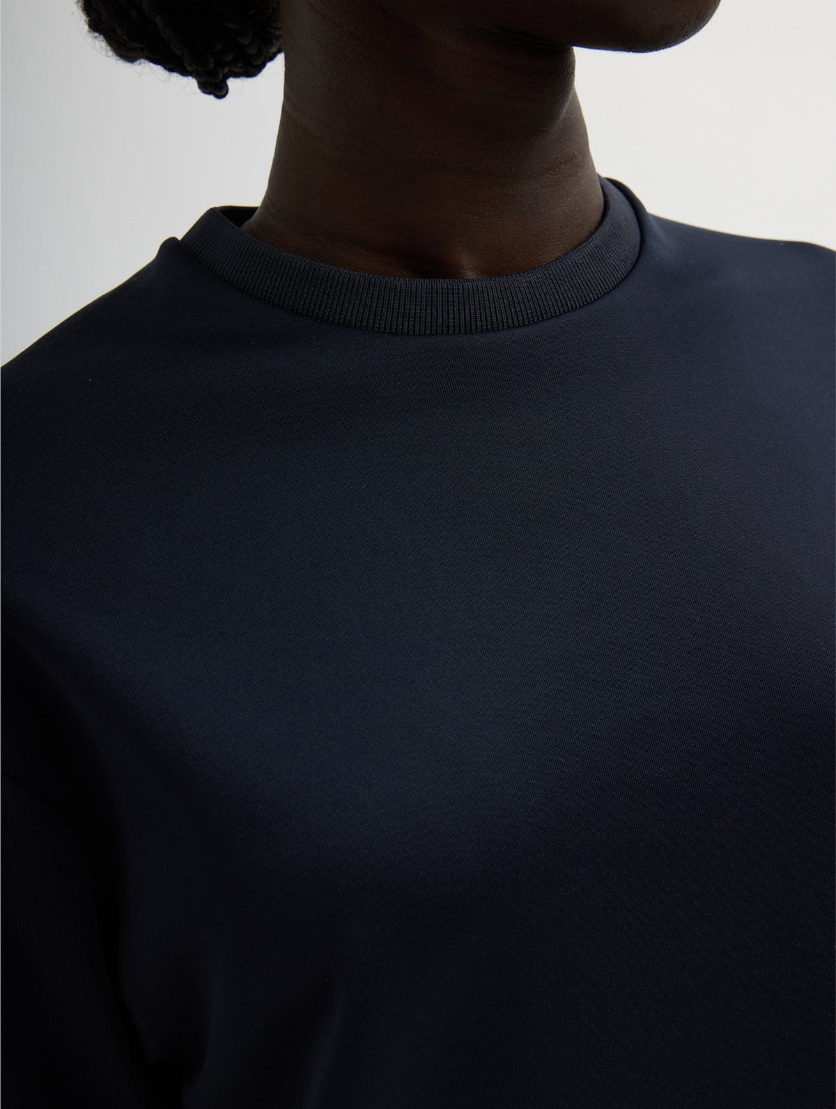 Active Knit Easy T-shirt in Navy