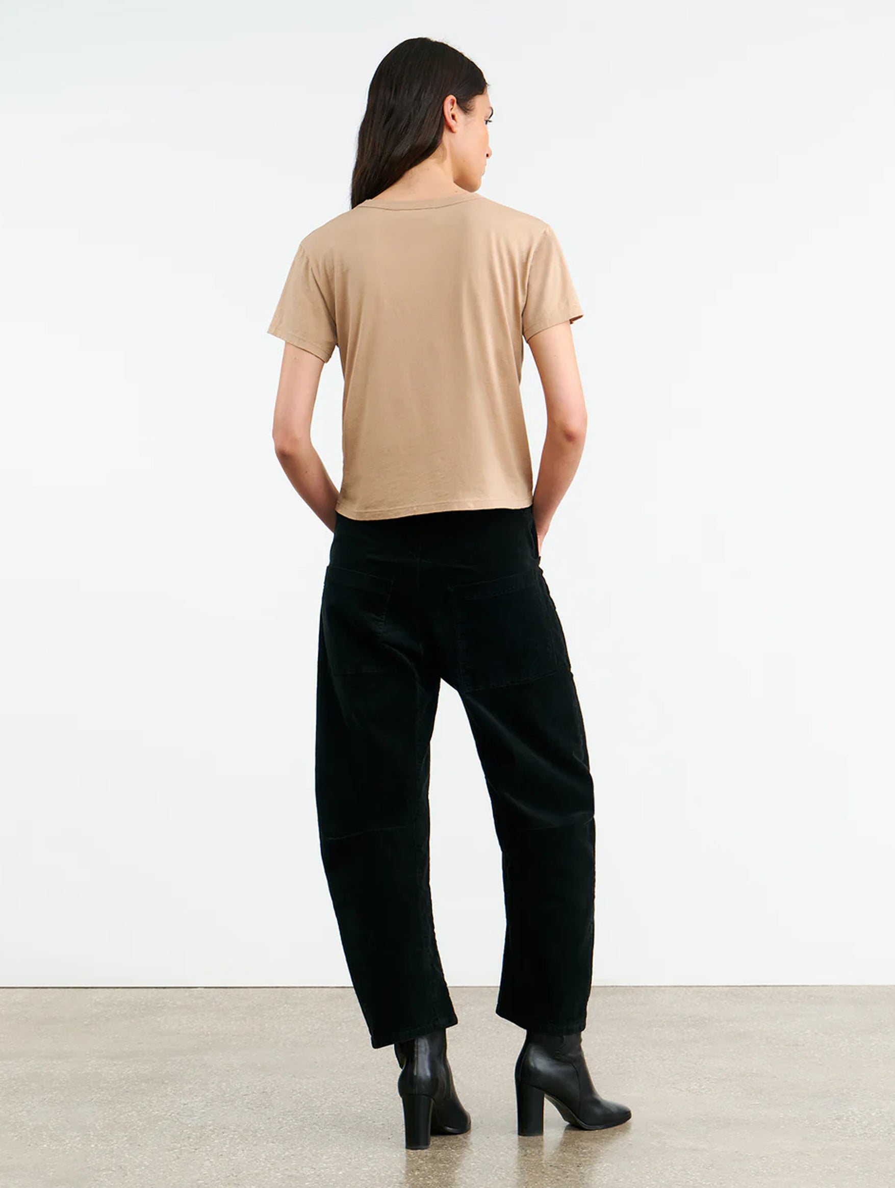 Noya Tee in Pale Khaki
