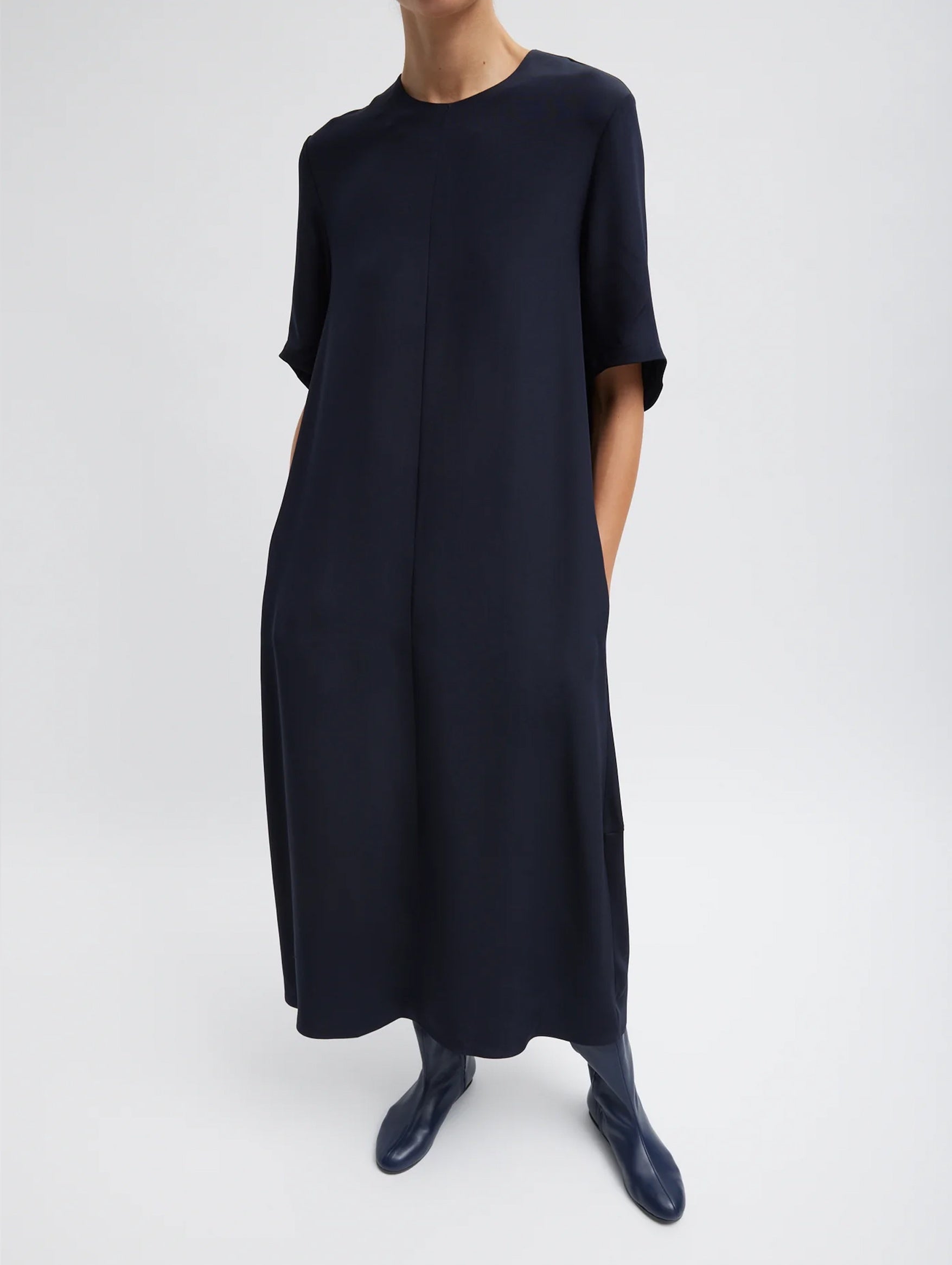 4 Ply Silk T-Shirt Dress in Dark Navy