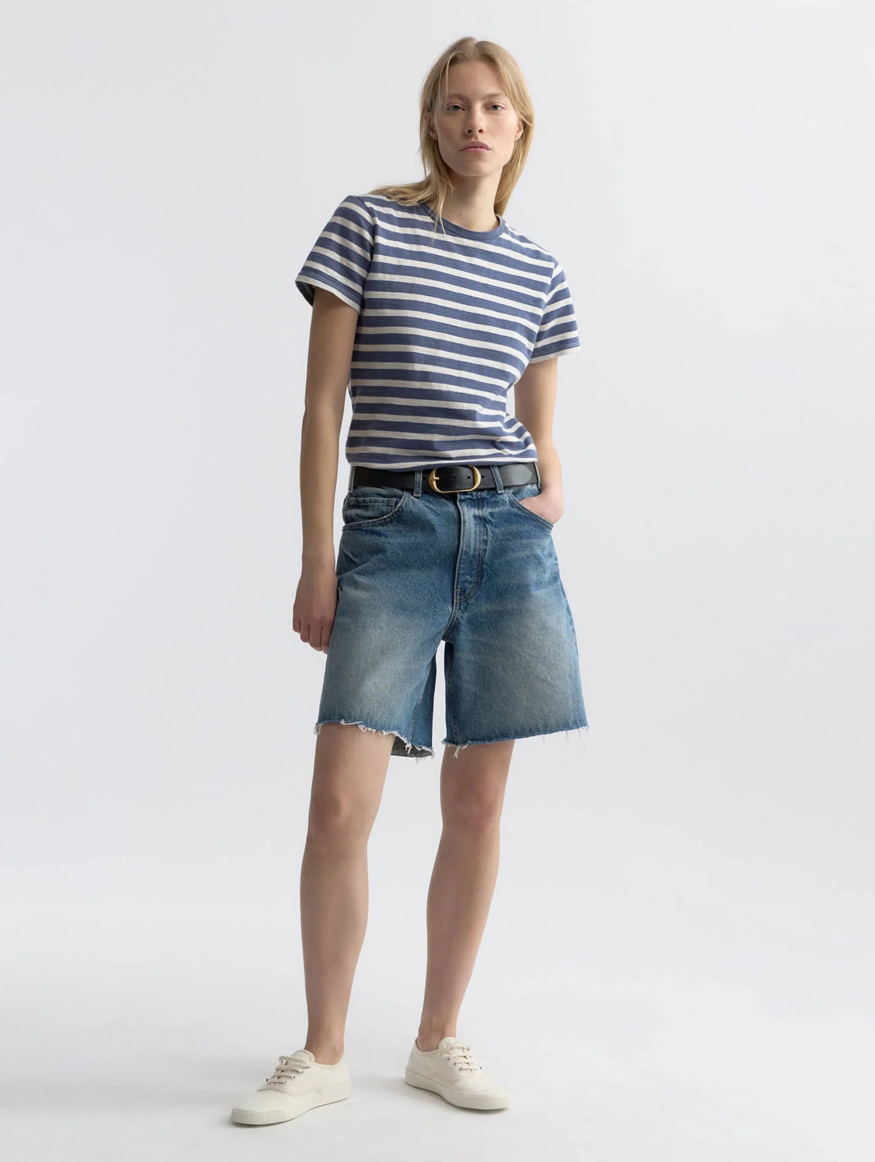 Russel Denim Short in Rosebowl Wash