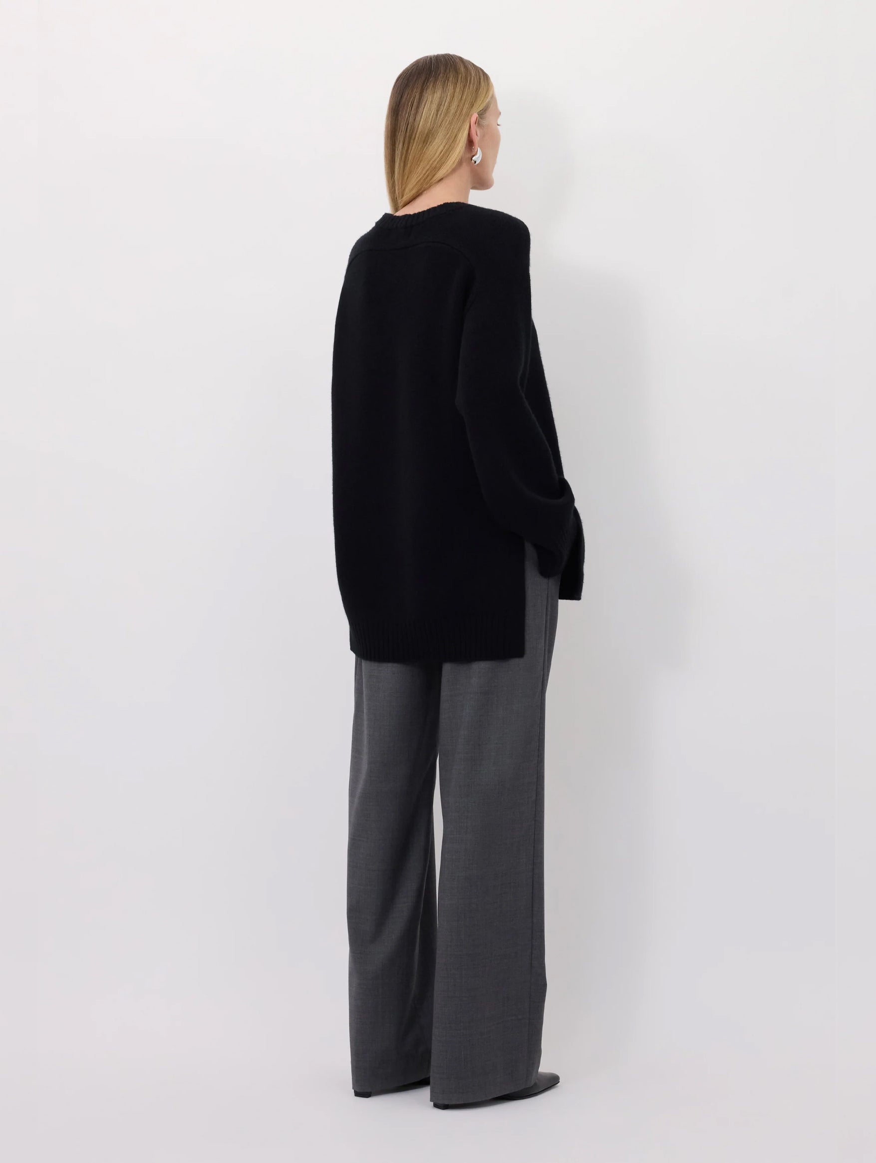 Safi Wool Long Sweater in Black