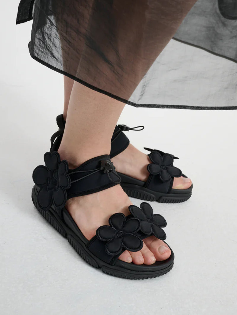 Cilla Sandals in Black