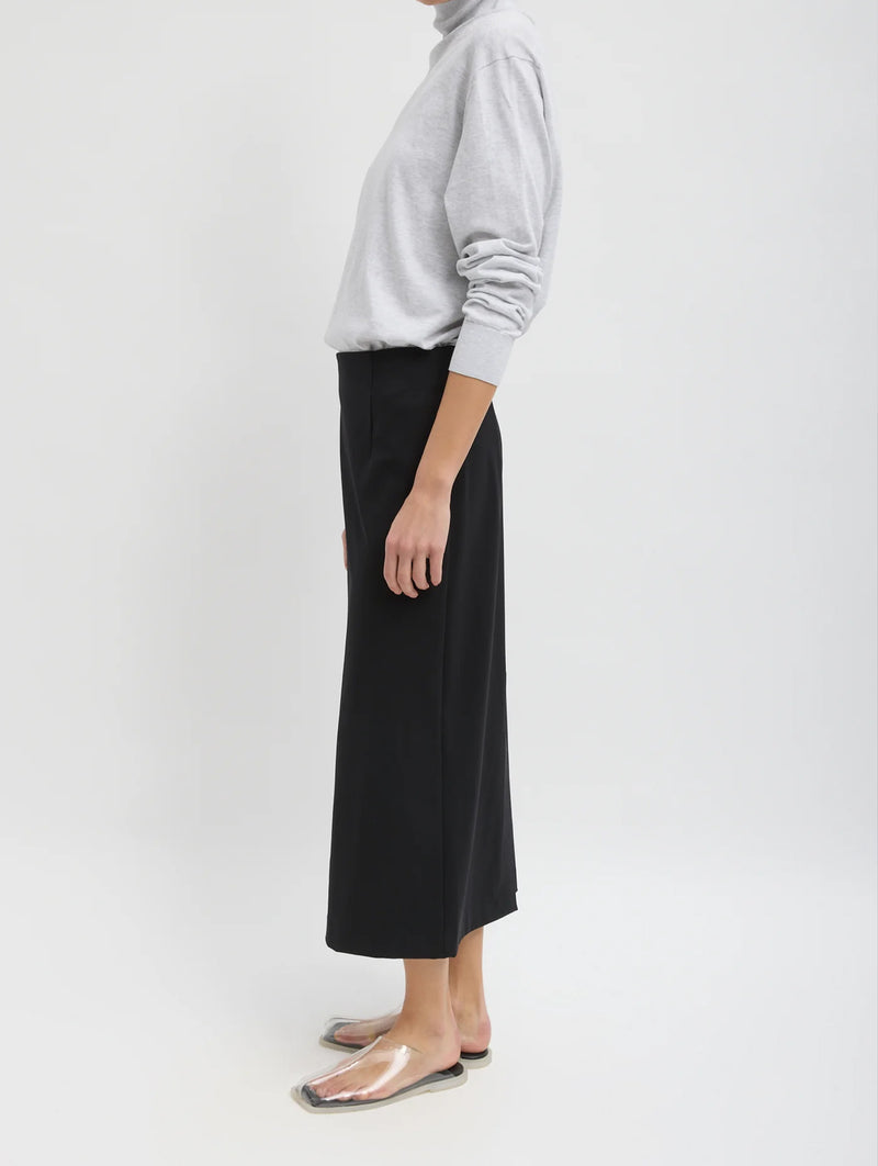 Compact Ultra Stretch Knit Pencil Skirt in Black
