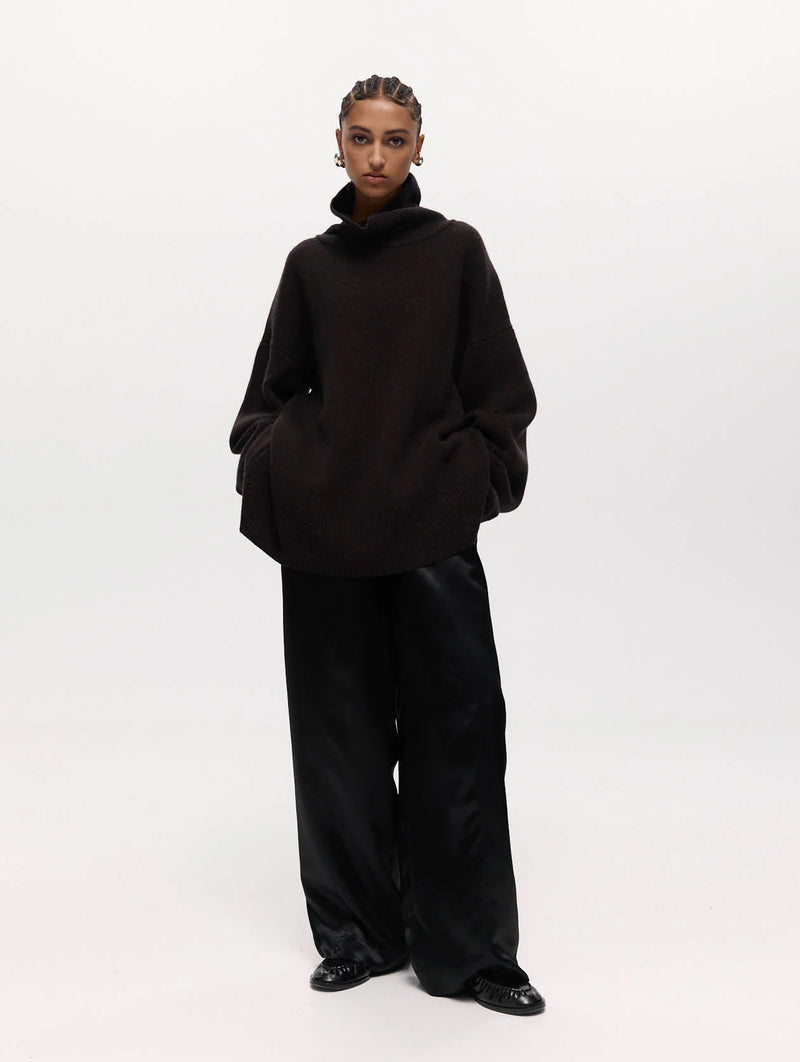 Theo Cashmere Jumper in Sable