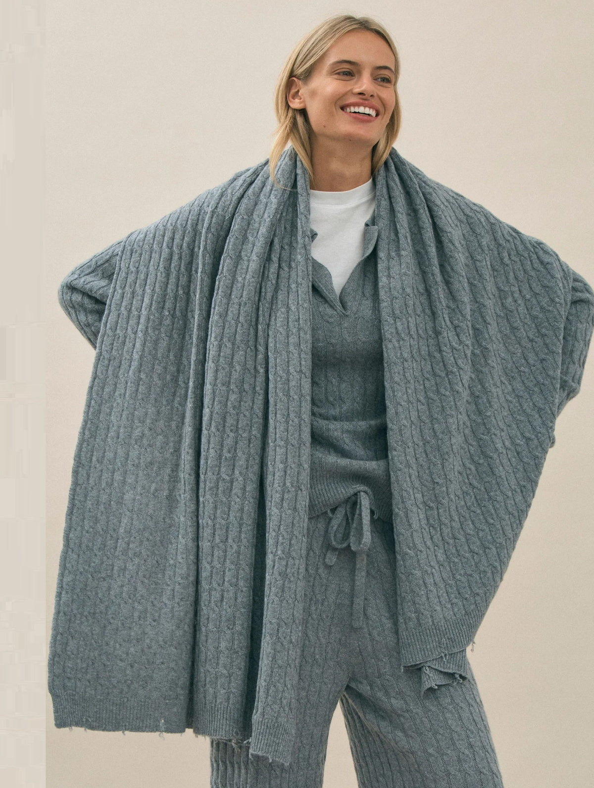 Cashmere Wrap in Grey